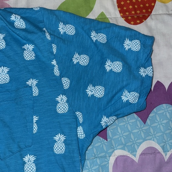 Blue Pineapple Print Shirt (L) - Picture 5 of 10